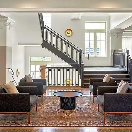 Hyatt House Medical/university District 4*