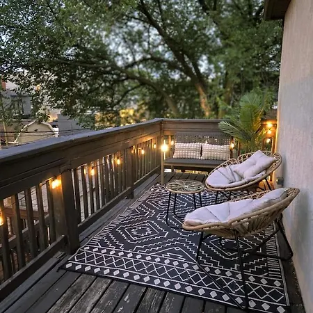Apartment Luxe Retreat Game Room, Deck Fire Pit Chicago