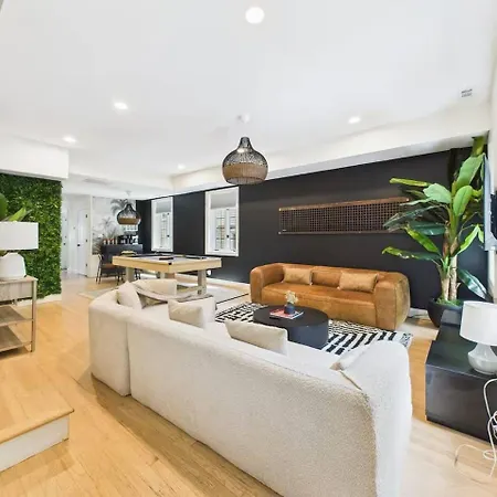 Luxe Retreat Game Room, Deck Fire Pit Apartment *