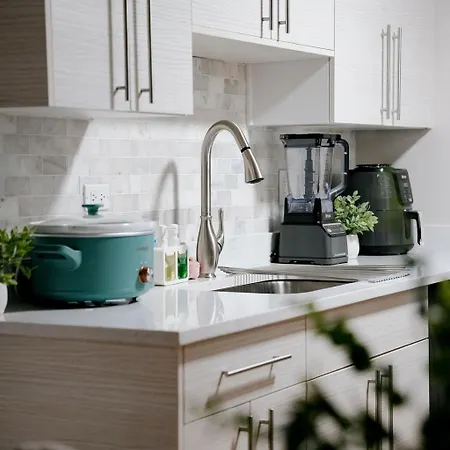 Apartment Modern 1br W/ Workspace Near O'hare *