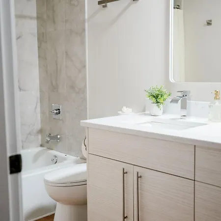 Apartment Modern 1br W/ Workspace Near O'hare Chicago
