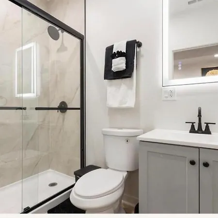 Modern 3br Near United Center Apartment *