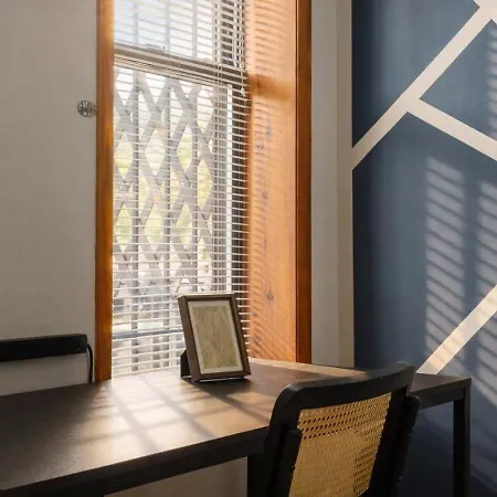 Flexhome Ukrainian Village 2br - Private Balcony & Walkable Location Apartment