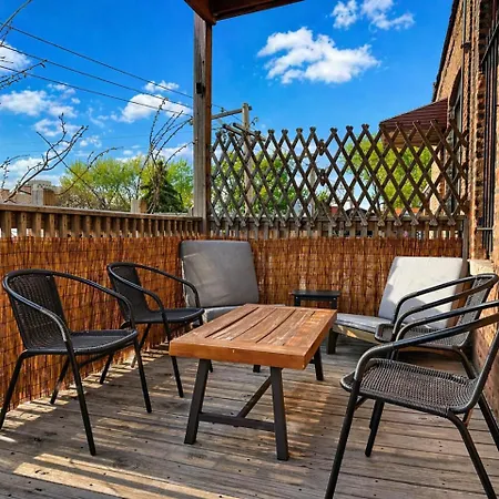 Apartment Flexhome Ukrainian Village 2br - Private Balcony & Walkable Location Chicago