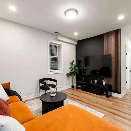 Welcome To Our Charming 2bd 2ba Pilsen * Chicago