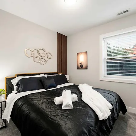 Apartment Welcome To Our Charming 2bd 2ba Pilsen *