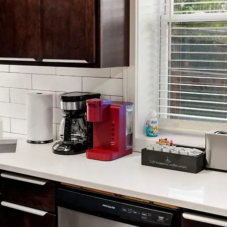 Apartment Welcome To Our Charming 2bd 2ba Pilsen *