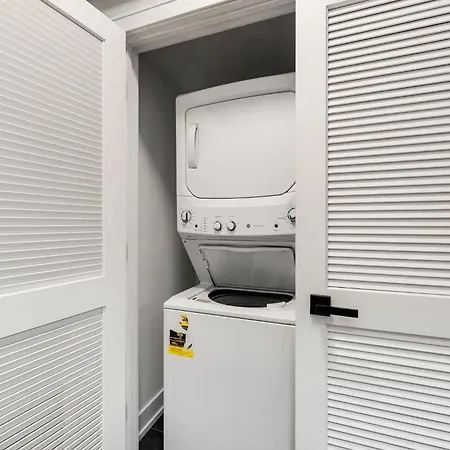 Apartment Welcome To Our Charming 2bd 2ba Pilsen