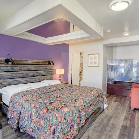 Hotel O Miami & Midway Airport