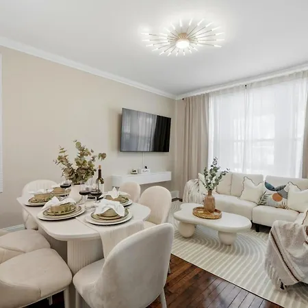 Arcade • Theater • Gym • Office • Sleeps 15