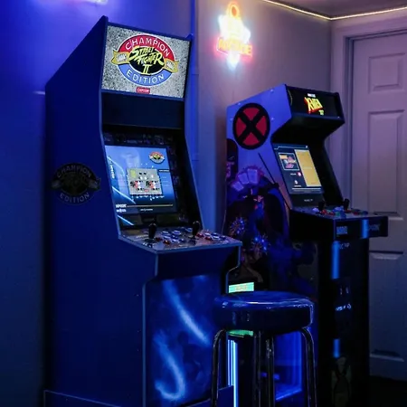 Theater • Game • Gym • Firepit • 4br *