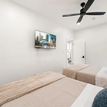 Holiday home Portage Park, Jacuzzi, Movie Theater, Games & Arcade *