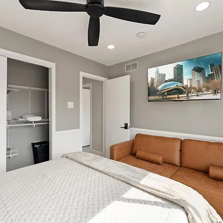 Portage Park, Jacuzzi, Movie Theater, Games & Arcade Holiday home *