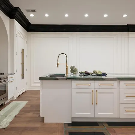 Holiday home Stunning Gold Coast 12bd 6ba & Rooftop Patio Chicago