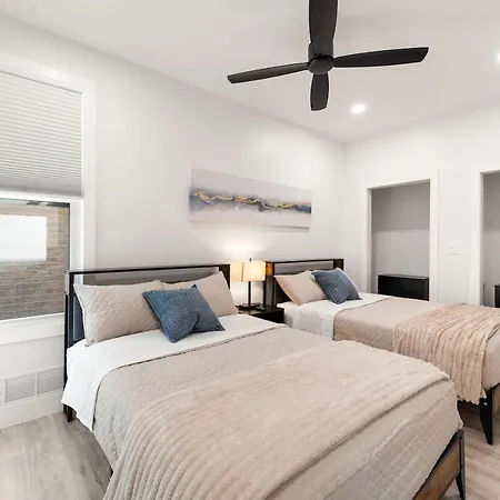 Portage Park, Jacuzzi, Movie Theater, Games & Arcade Holiday home *