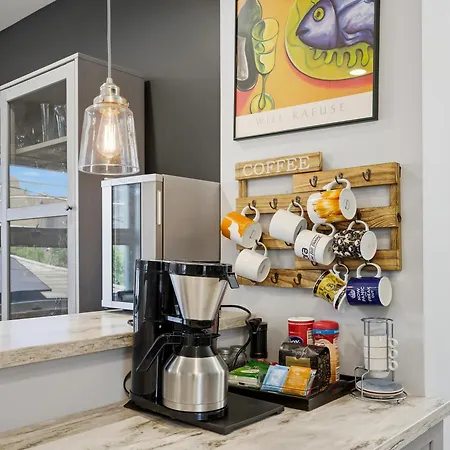 Charming Andersonville Coach House 3br 2,5ba Townhouse