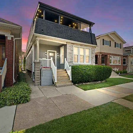 Holiday home Portage Park, Jacuzzi, Movie Theater, Games & Arcade Chicago