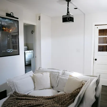 Theater • Game • Gym • Firepit • 4br *