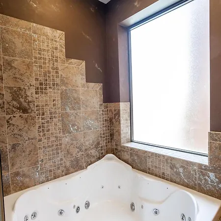 5-bedroom House In Pilsen Near Medical District * Chicago