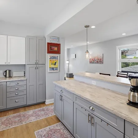 Charming Andersonville Coach House 3br 2,5ba Townhouse Holiday home Chicago