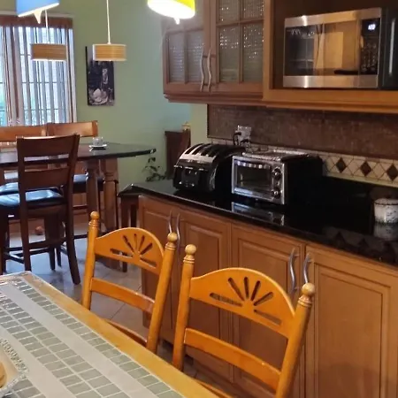 Homestay Native Garden At Chicago's Edge With Free Parking *