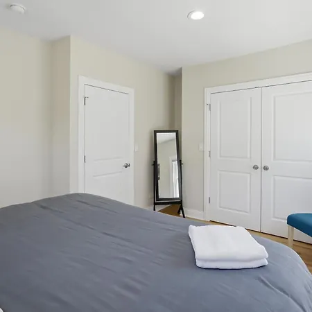 Charming Andersonville Coach House 3br 2,5ba Townhouse Holiday home Chicago