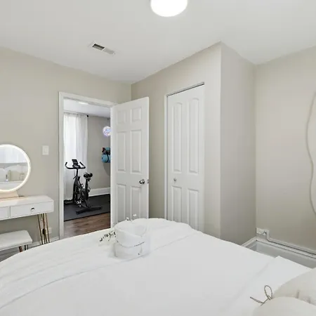 Holiday home Arcade • Theater • Gym • Office • Sleeps 15 *