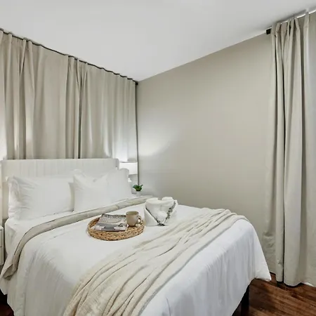 Holiday home Arcade • Theater • Gym • Office • Sleeps 15 *