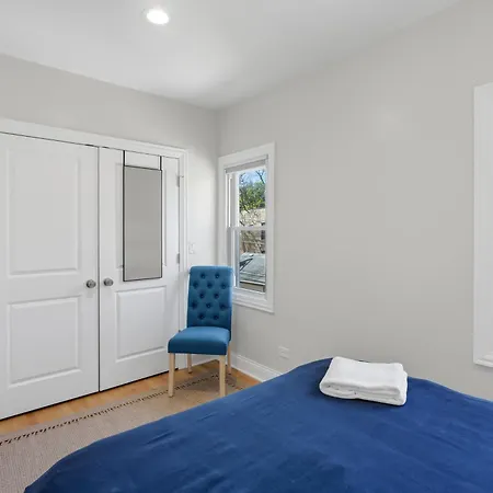 Charming Andersonville Coach House 3br 2,5ba Townhouse Chicago