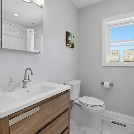 Charming Andersonville Coach House 3br 2,5ba Townhouse * Chicago