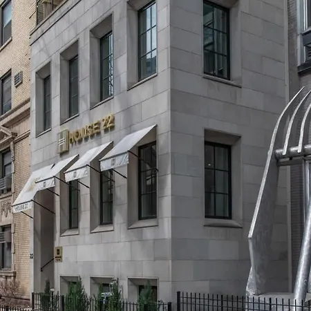 Stunning Gold Coast 12bd 6ba & Rooftop Patio *