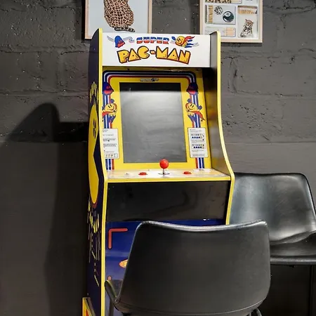 Portage Park, Jacuzzi, Movie Theater, Games & Arcade * Chicago