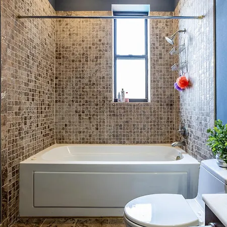 Holiday home 5-bedroom House In Pilsen Near Medical District Chicago