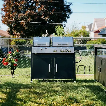 Holiday home Theater • Game • Gym • Firepit • 4br