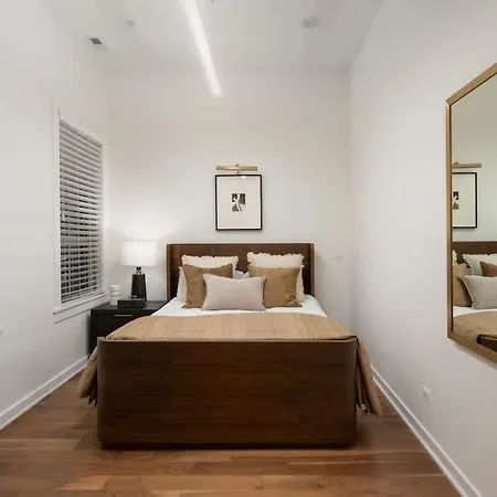 Stunning Gold Coast 12bd 6ba & Rooftop Patio * Chicago