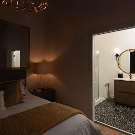 Holiday home Stunning Gold Coast 12bd 6ba & Rooftop Patio