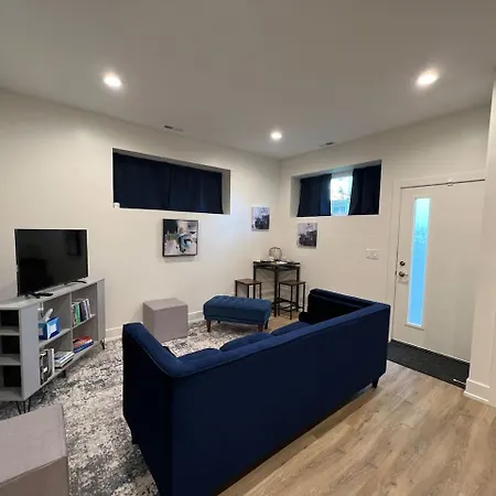 Stylish 2br Near Hyde Park, Uchicago & Apartment Chicago