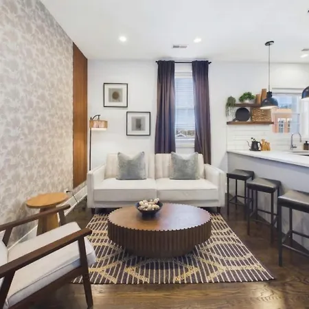 Boho Escape Parking Balcony Apartment