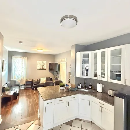 Coach Casa Penthouse - Minutes From Downtown *