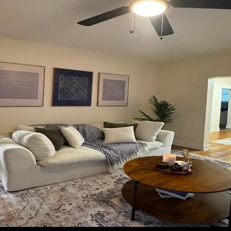 The Reset Space A Minimalist 1br Oasis *