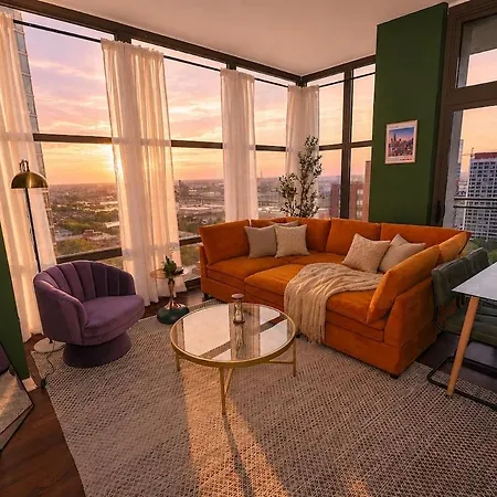 Skyline 2br On 20th Floor Near Grant Park With Paid Parking * Chicago