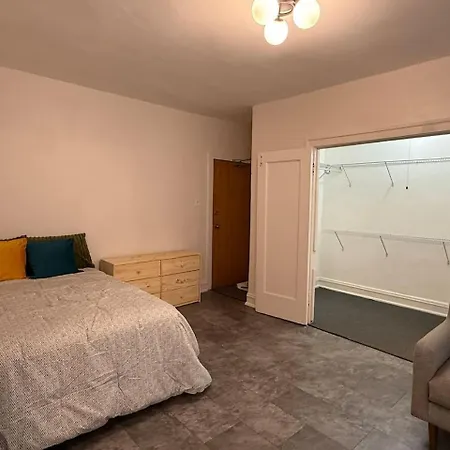 Apartment Large 2 - Great Transportation