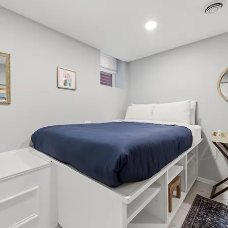 Ukrainian Village 2 Bd 2ba - Steps From Division *
