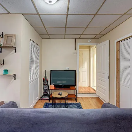 Newly Renovated In The Heart Of Pilsen Apartment Chicago
