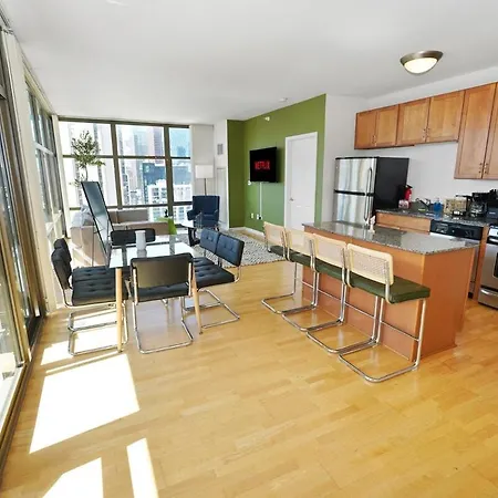 18th Floor 2br Grant Park With Balcony, Gym Apartment *
