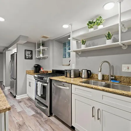 River West Retreat 2 Bedroom Garden Unit