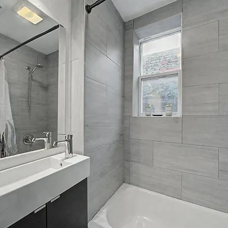 Cozy Pilsen 2br Chicago