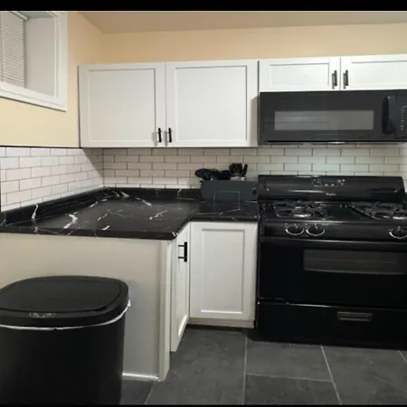 The Reset Space A Minimalist 1br Oasis Apartment Chicago
