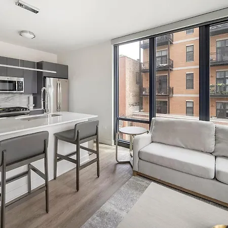 Landing Modern 2Bd Gym Pool Apartment *