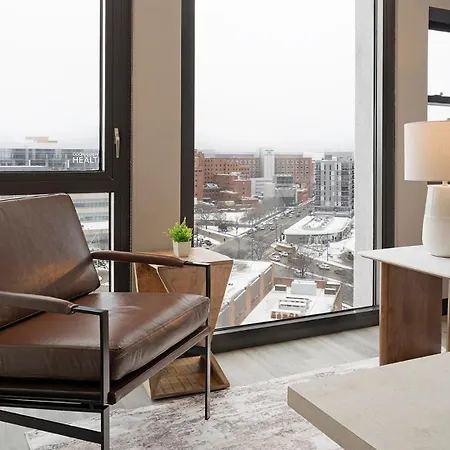 Apartment Landing Beautiful 1bd Gym Rooftop Lounge *